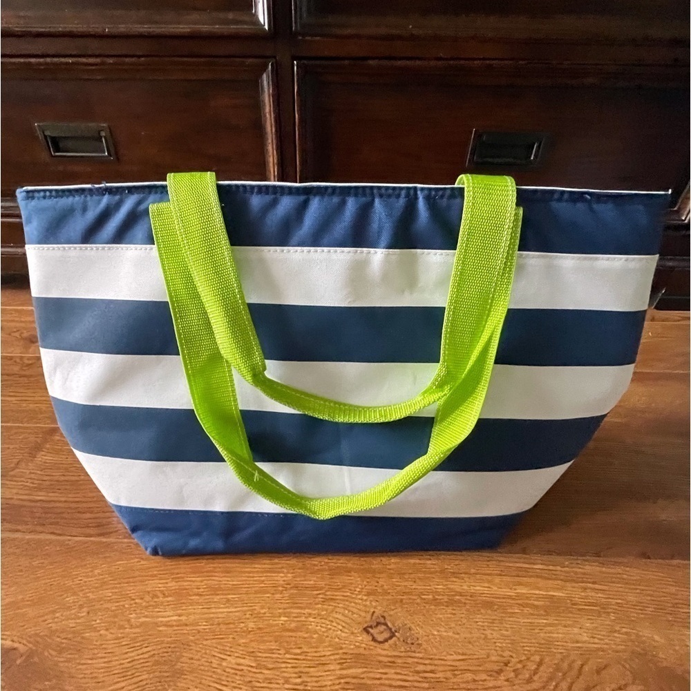 Polar Pack blue & white striped cooler bag